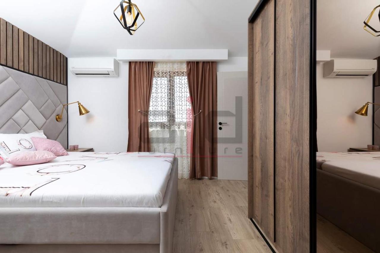 Pula Porta Aurea & Wellness Oasis Lägenhet Exteriör bild